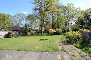 Large Rear Garden- click for photo gallery